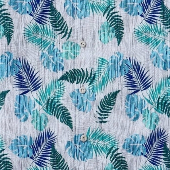 Tommy Bahama The Bahama Coast Fronds Away Island Zone Camp Shirt Pale Sky SZ M - Picture 6 of 16